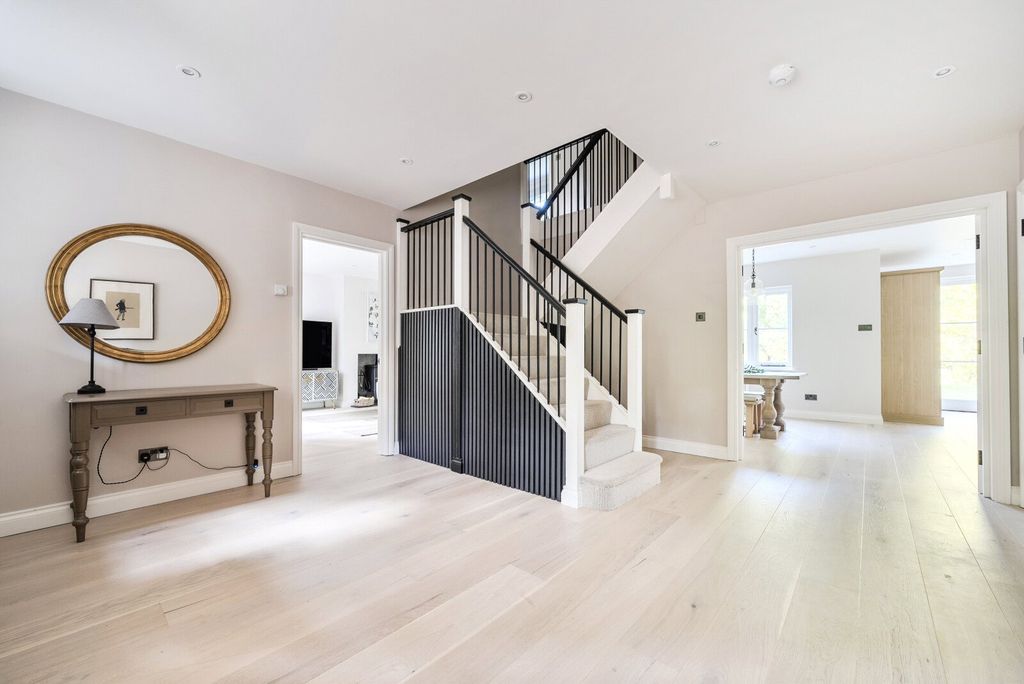 Property photo 3 of 22 Picture 3