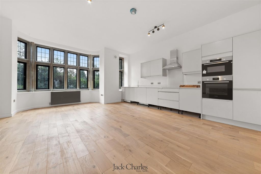 Property photo 3 of 21 5 High Hilden House 3.Jpg