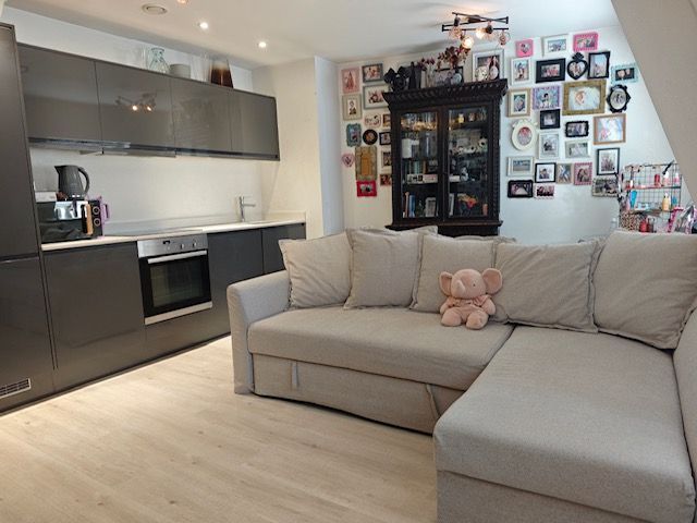 Property photo 2 of 16