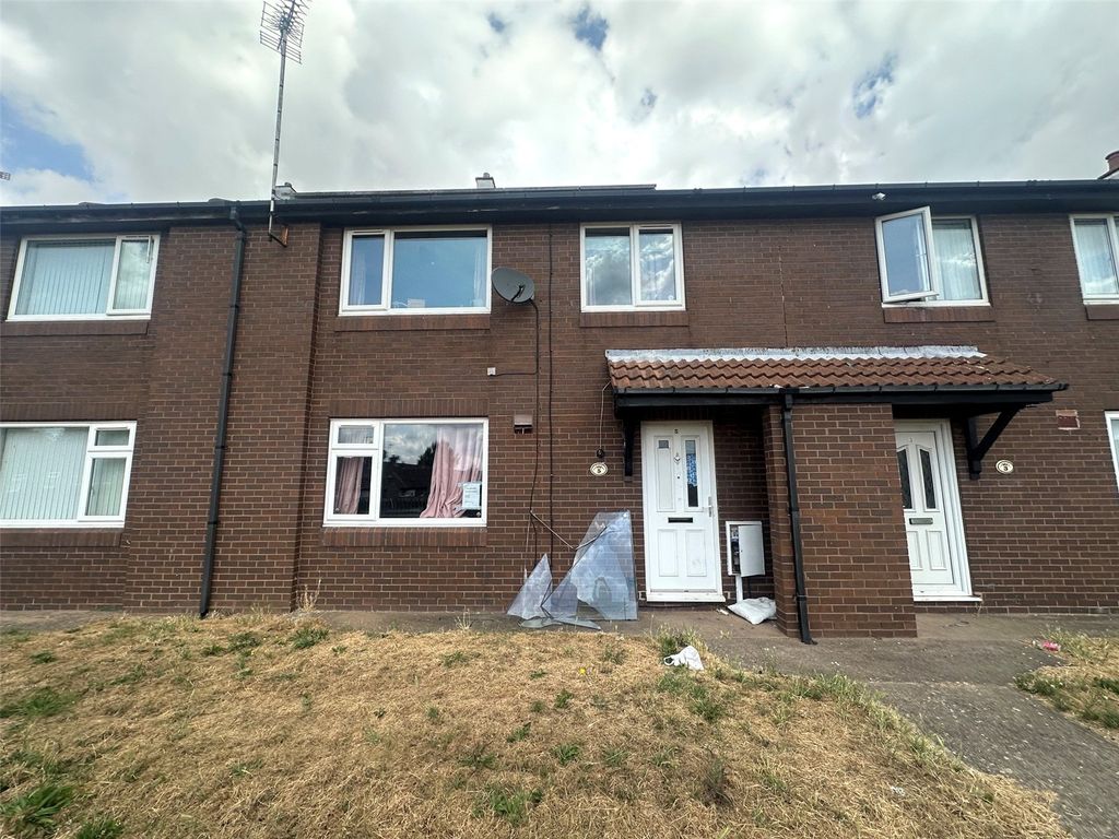 Property photo 1 of 1 Front