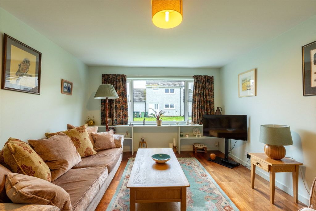 Property photo 3 of 20 Picture No. 02