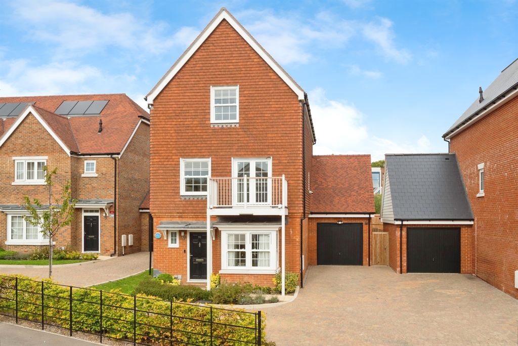 Property photo 1 of 17