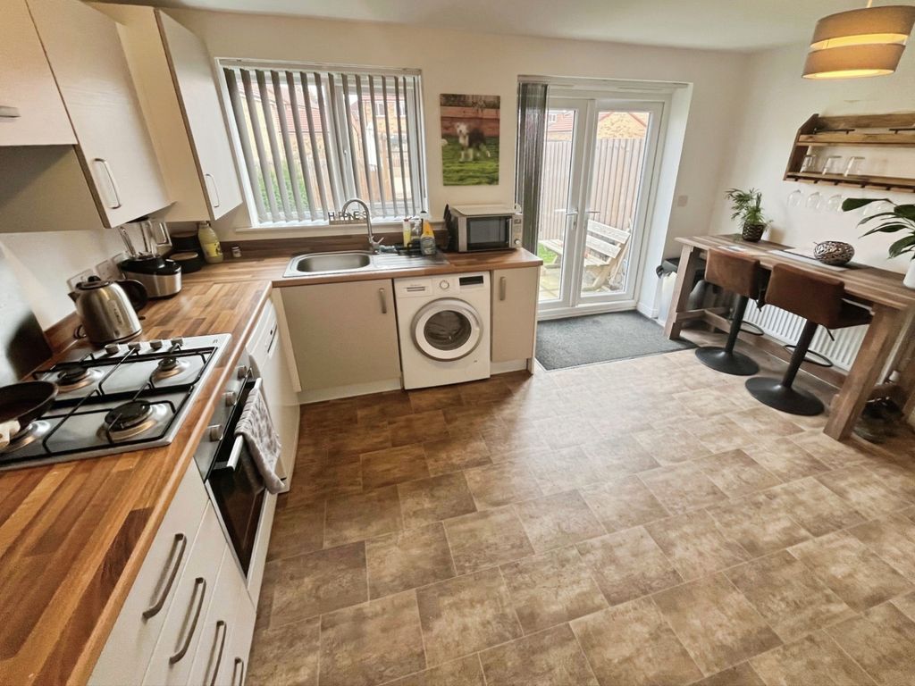 Property photo 2 of 12 Pbox-Img.Jpg