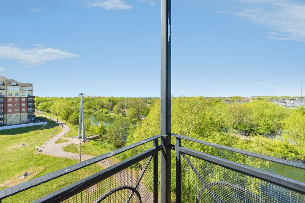 Property photo 1 of 17 Views