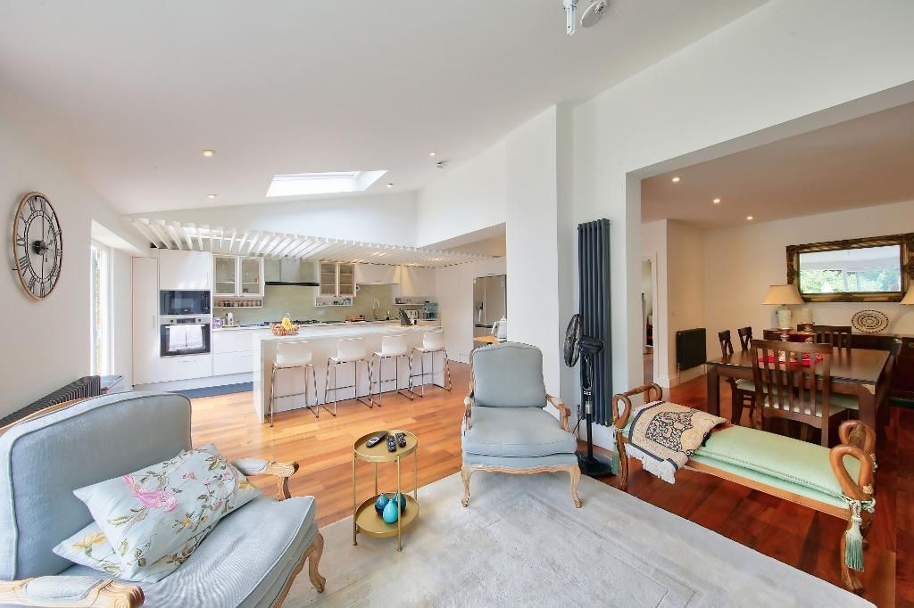 Property photo 2 of 17 Photo 2