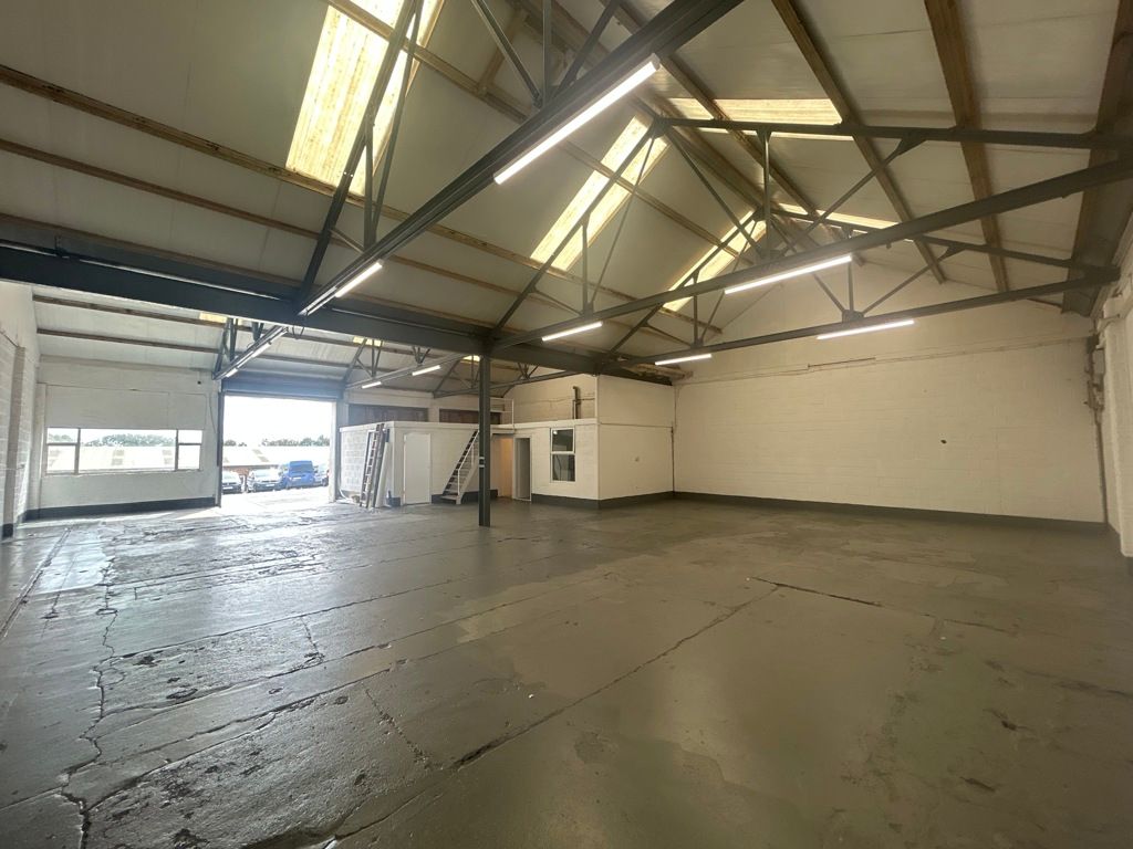 Property photo 2 of 7 Photo 4