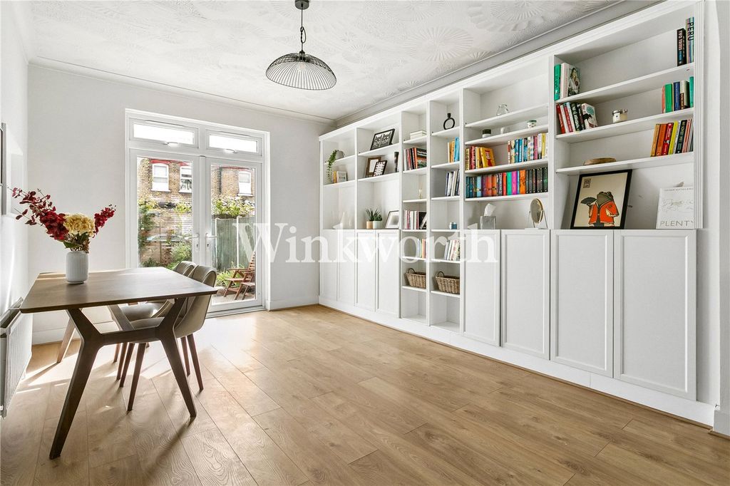 Property photo 2 of 15 Picture No. 03