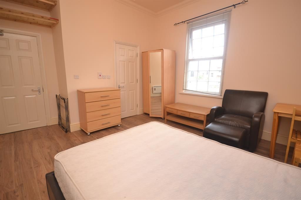 Property photo 3 of 5