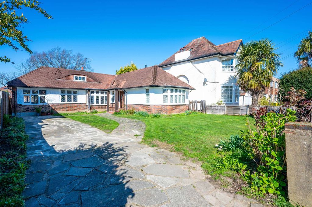 Property photo 1 of 20