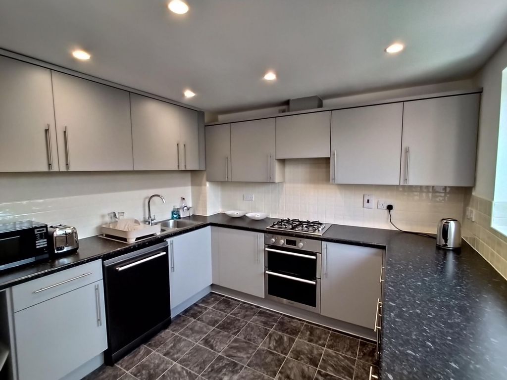 Property photo 1 of 26 (Main)