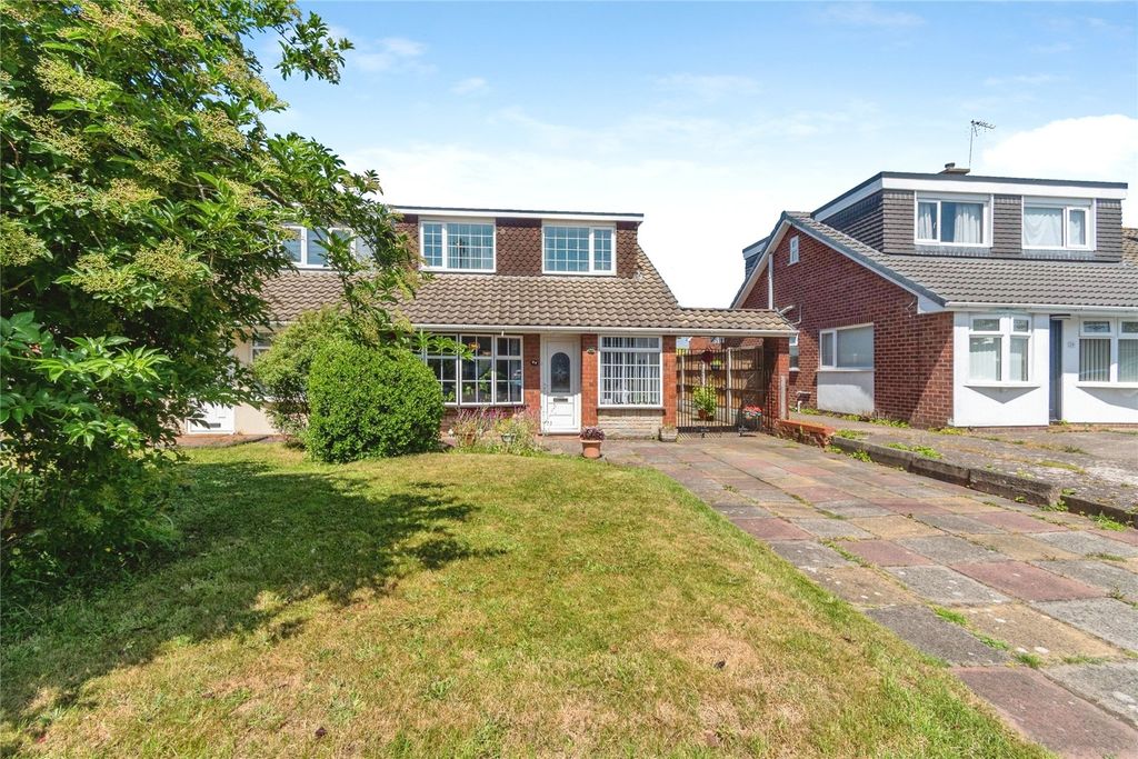 Property photo 1 of 20 Front