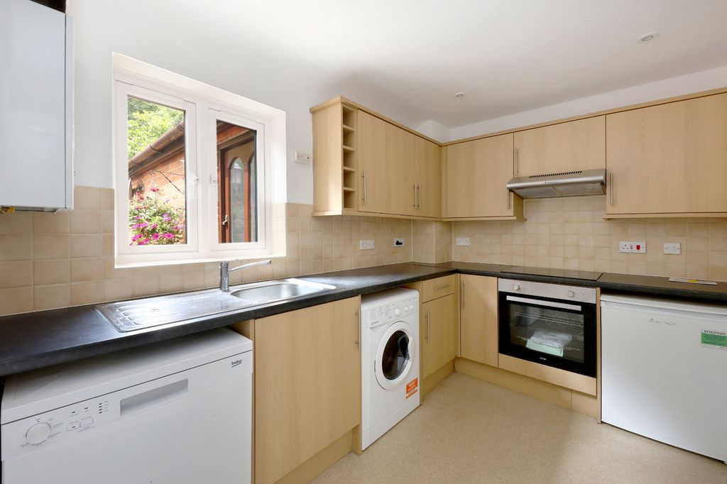Property photo 2 of 12 Picture No. 08