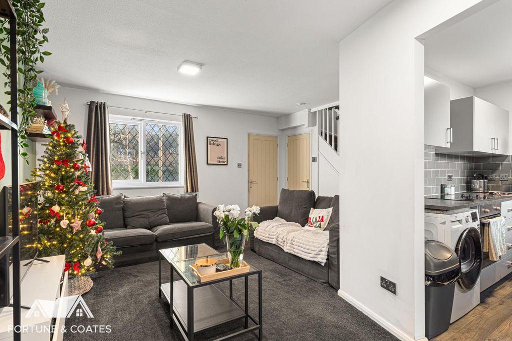 Property photo 2 of 15 Standrewsmeadow_12.Jpg