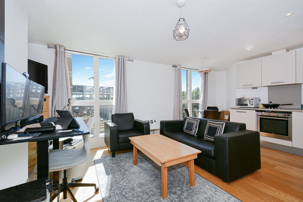 Property photo 2 of 9