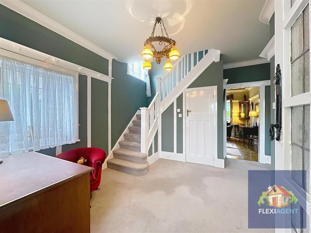 Property photo 3 of 50 4322295