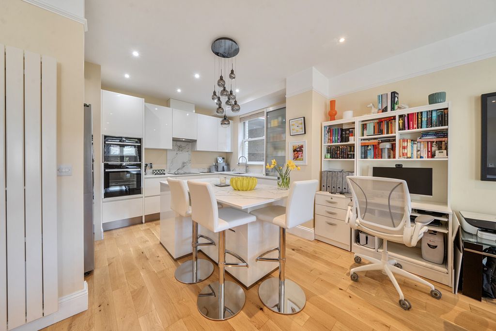 Property photo 3 of 21 1422411-14-69A98A...