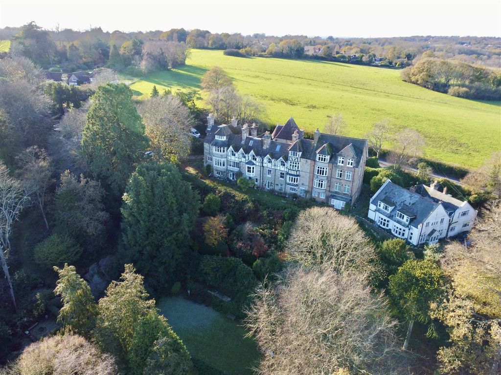 Property photo 1 of 33