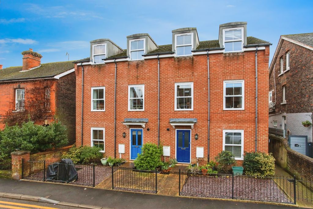 Property photo 1 of 14 Pbox-Img.Jpg