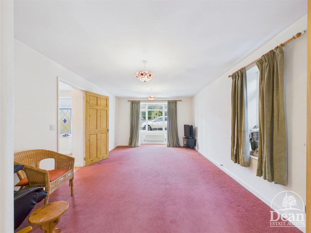 Property photo 2 of 23