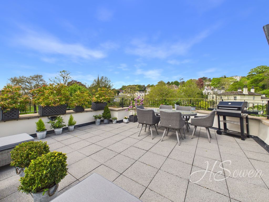 Property photo 2 of 19 Photo 19