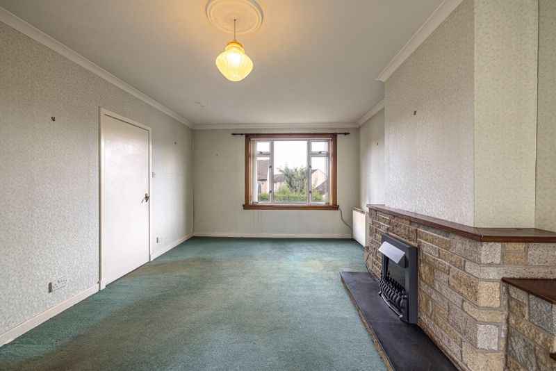 Property photo 2 of 17 Sitting Room