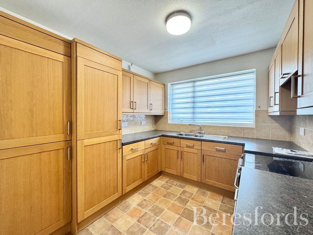 Property photo 3 of 17 Picture No. 18