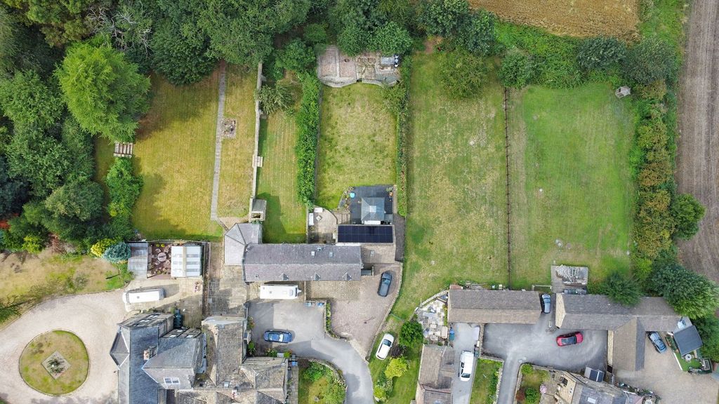 Property photo 1 of 44