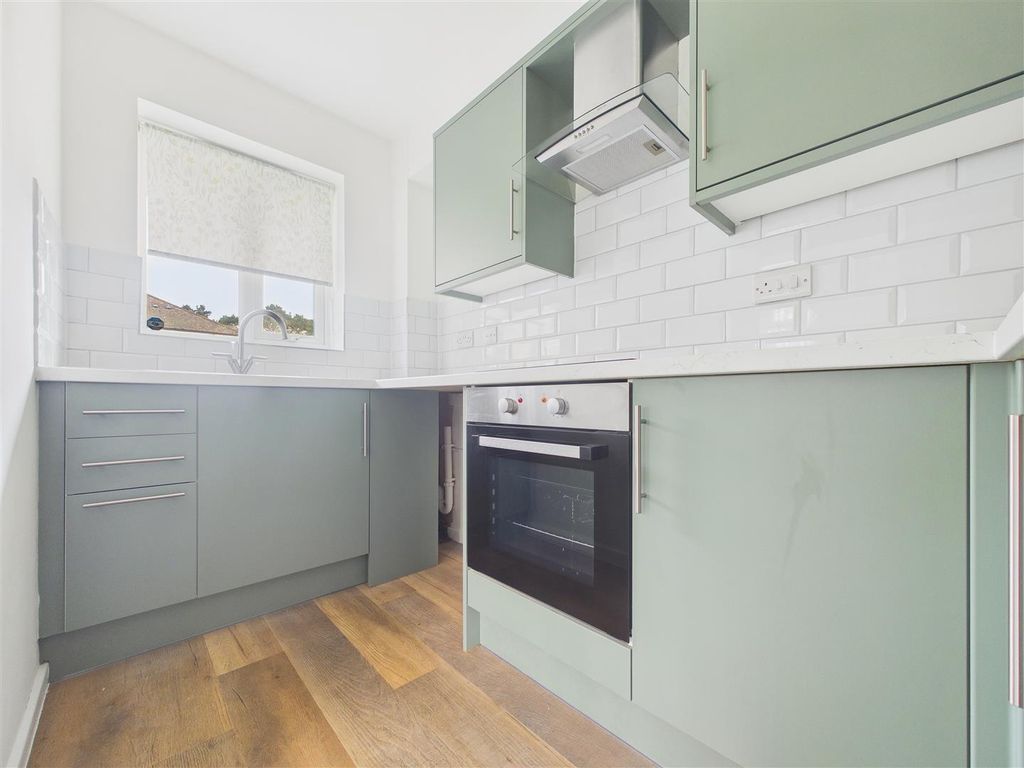 Property photo 3 of 5 Cam01407G0-Pr0130-Still001.Jpg