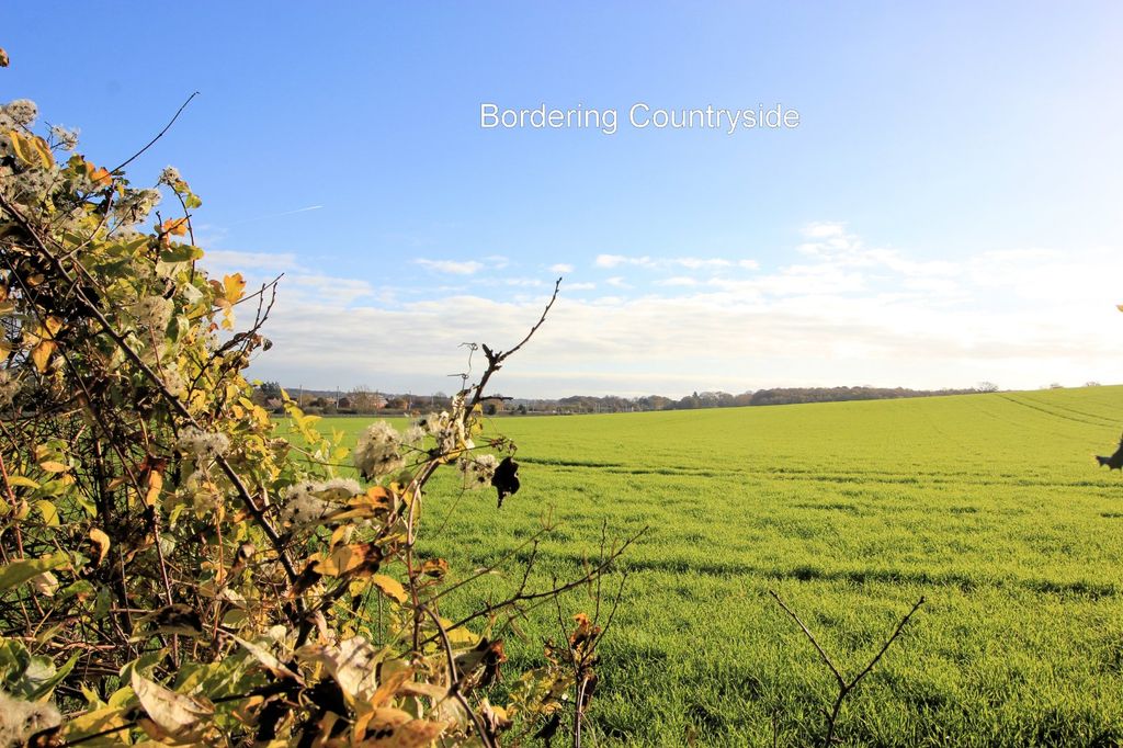 Property photo 2 of 8 Picture No. 09