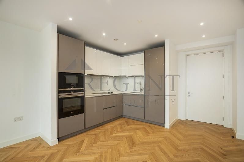 Property photo 3 of 12 Kitchen