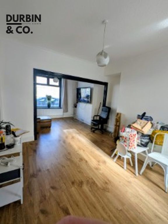 Property photo 1 of 11 Lounge