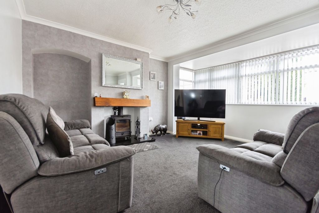 Property photo 2 of 18 Pbox-Img.Jpg