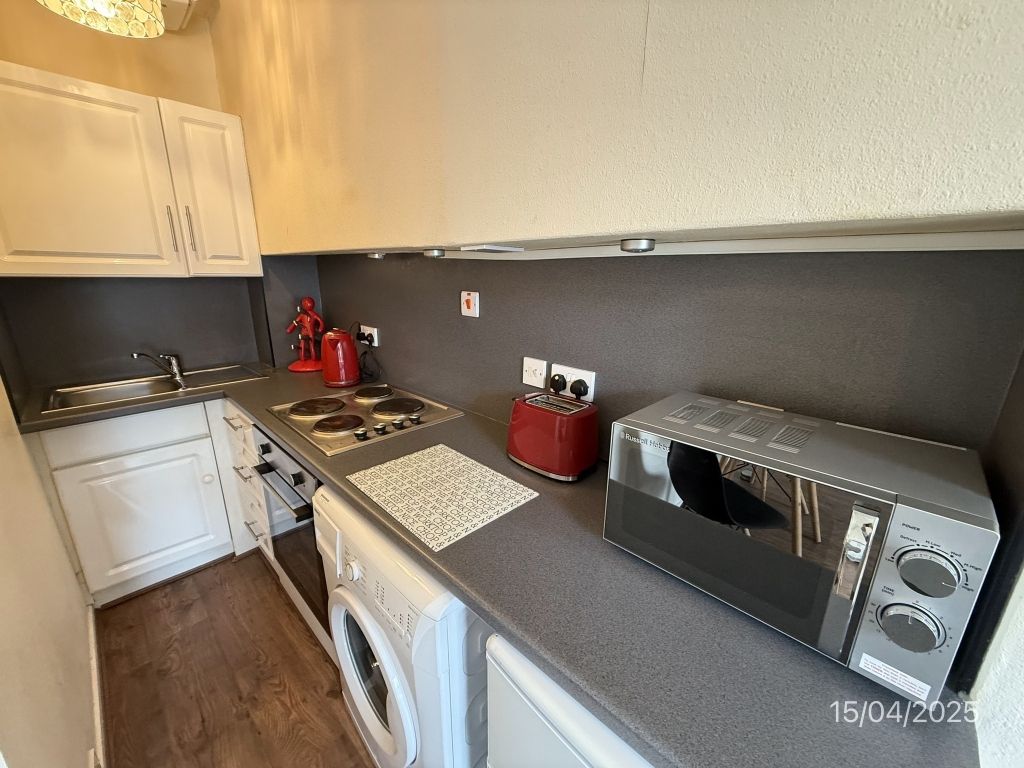 Property photo 2 of 8 Kitchen