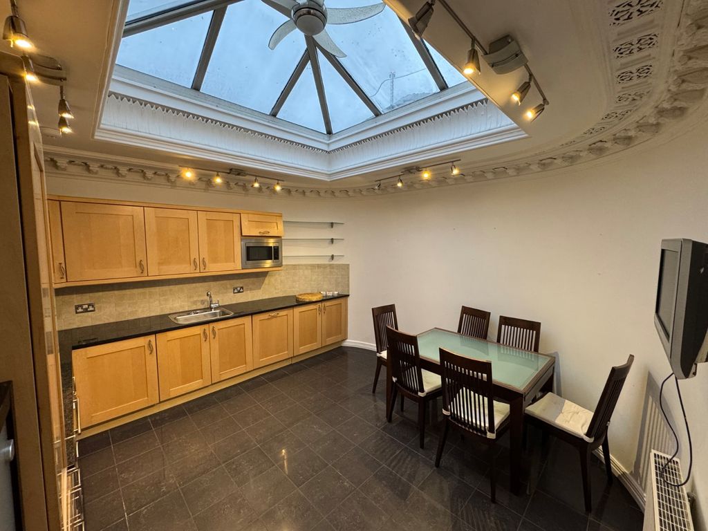 Property photo 1 of 10 Picture No. 11