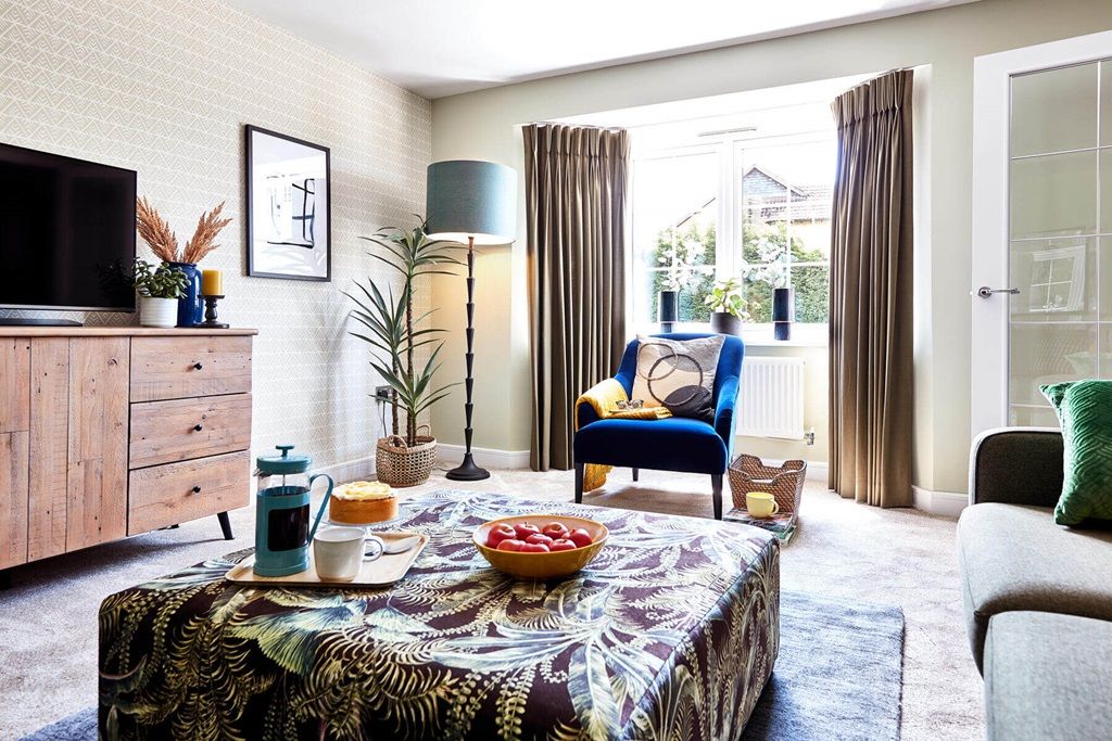 Property photo 2 of 11 A Bright And Airy Lounge Create Space For The Family To Unwind Together