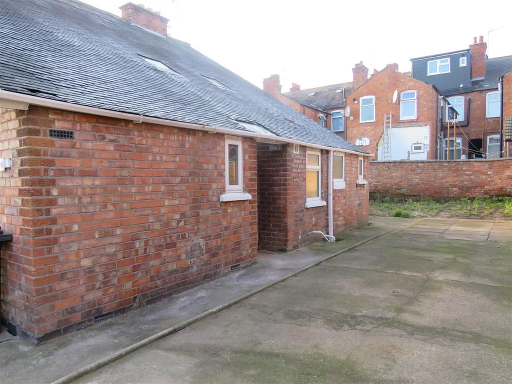 Property photo 2 of 9 View