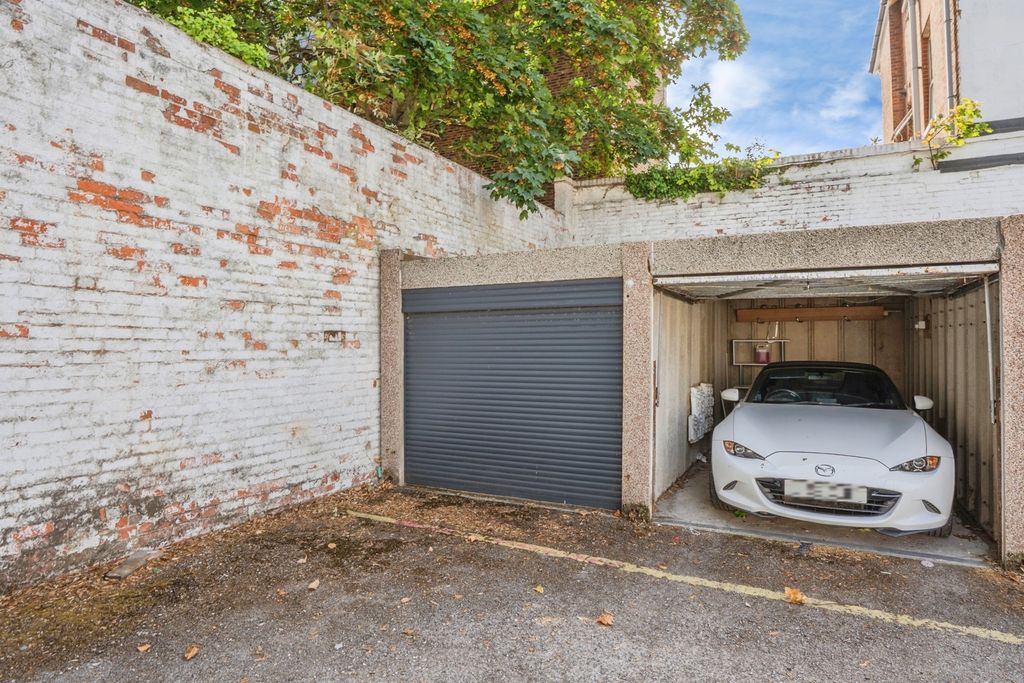 Property photo 2 of 12 Pbox-Img.Jpg