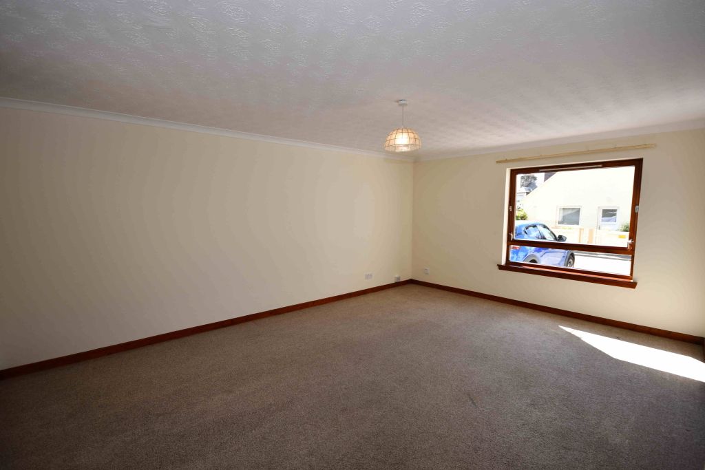 Property photo 2 of 10 Photo