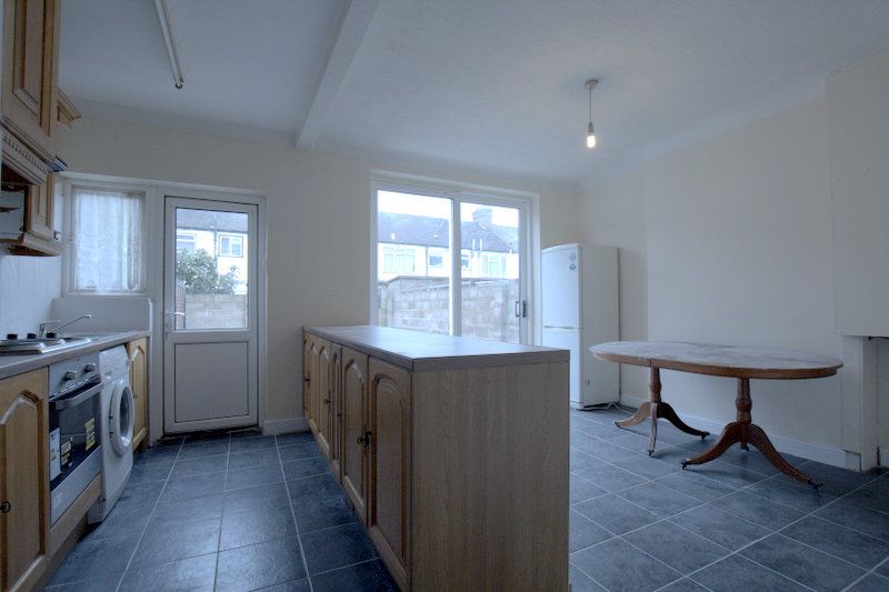 Property photo 2 of 11 2