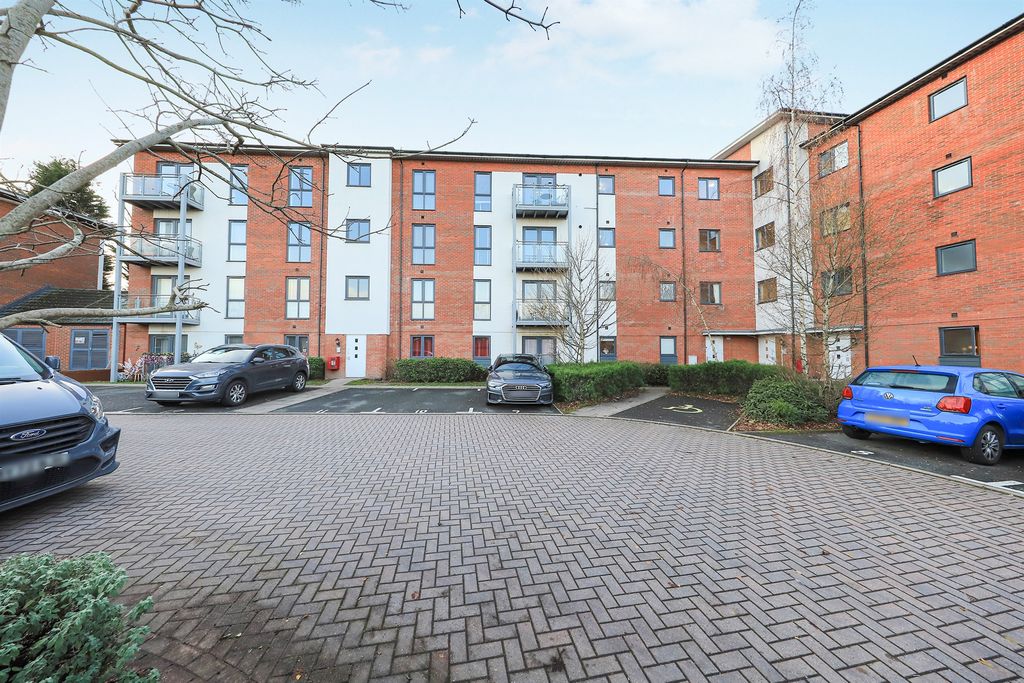 Property photo 2 of 15