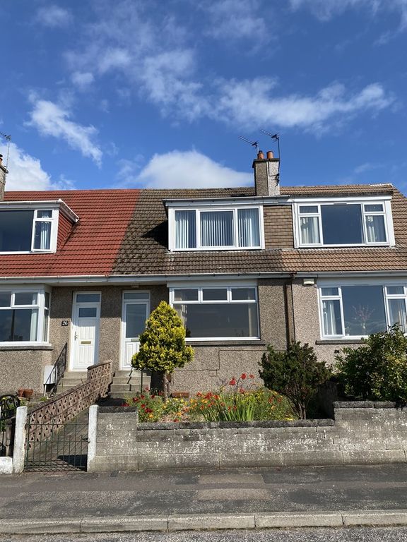 Property photo 1 of 7 27 Dr 2