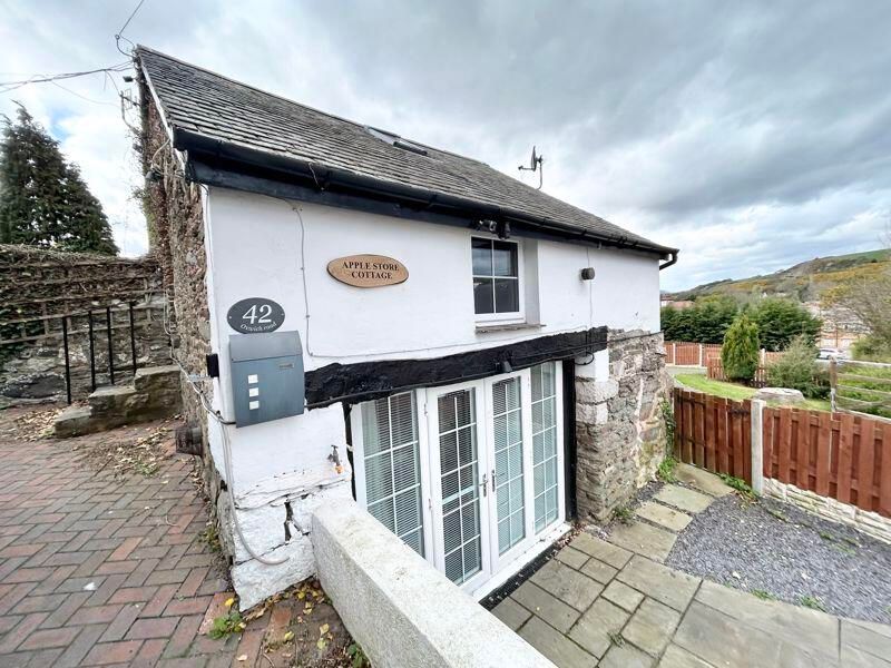 Property photo 2 of 9