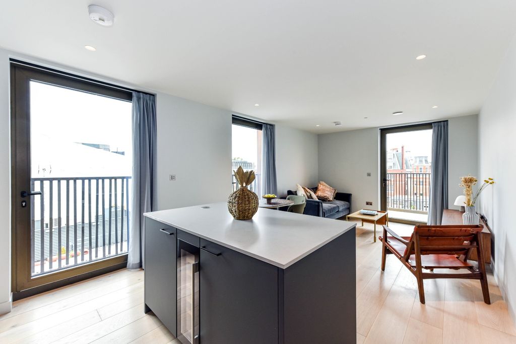 Property photo 1 of 28 3131710