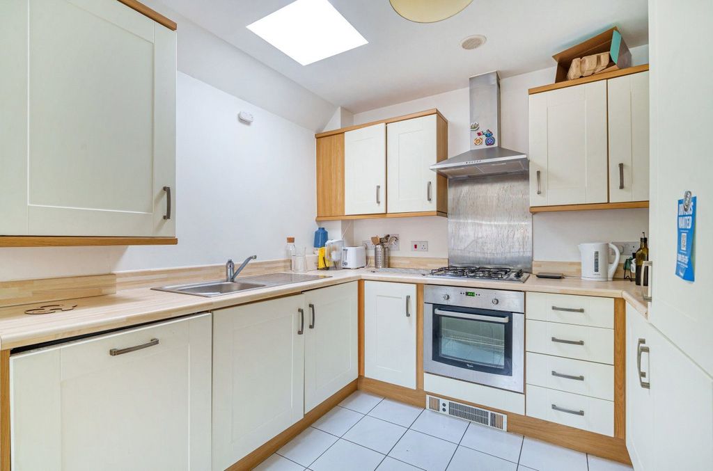 Property photo 3 of 9 Picture No. 15