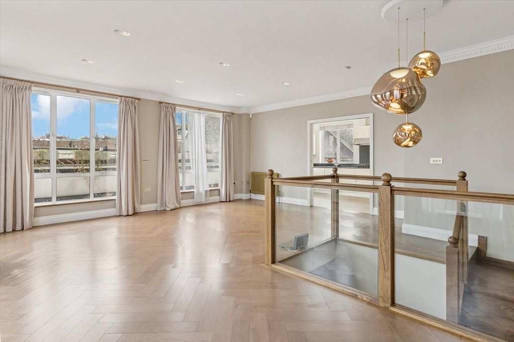 Property photo 1 of 18 Image