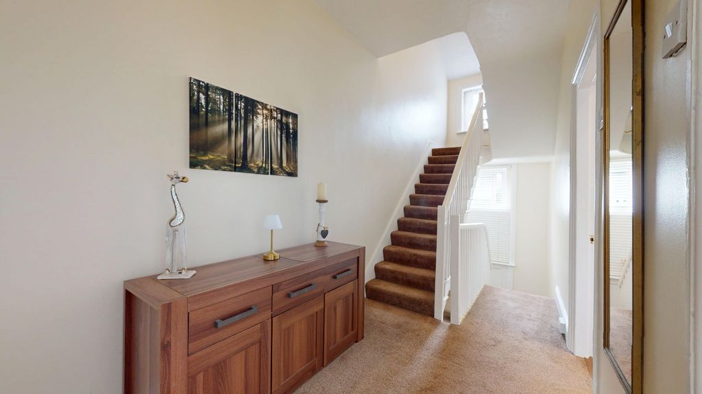 Property photo 2 of 48 5248783