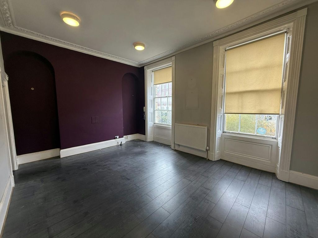 Property photo 3 of 5 668.Jpg