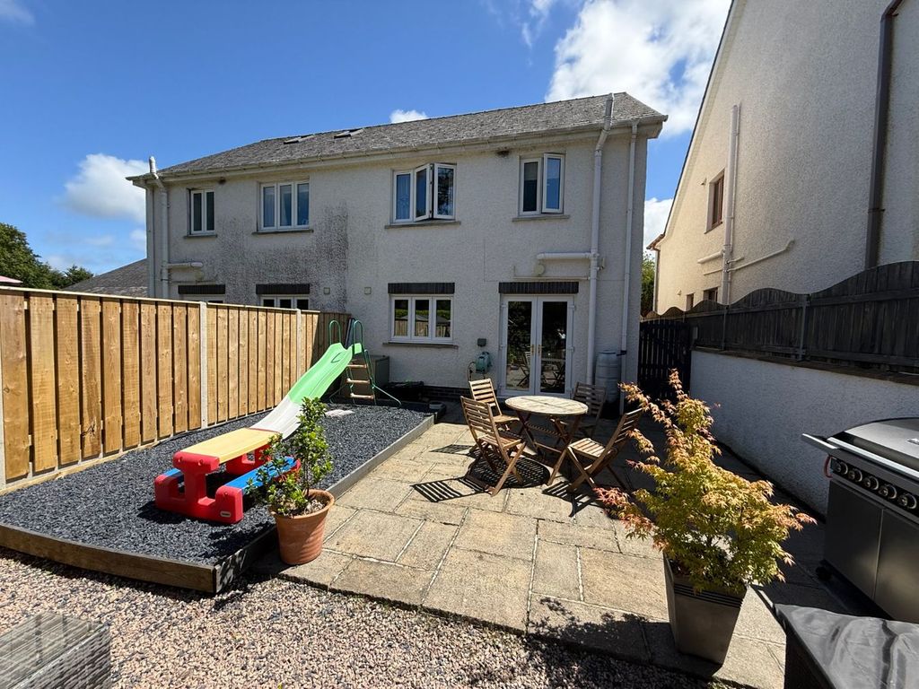 Property photo 3 of 32