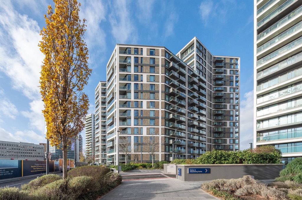 Property photo 2 of 15