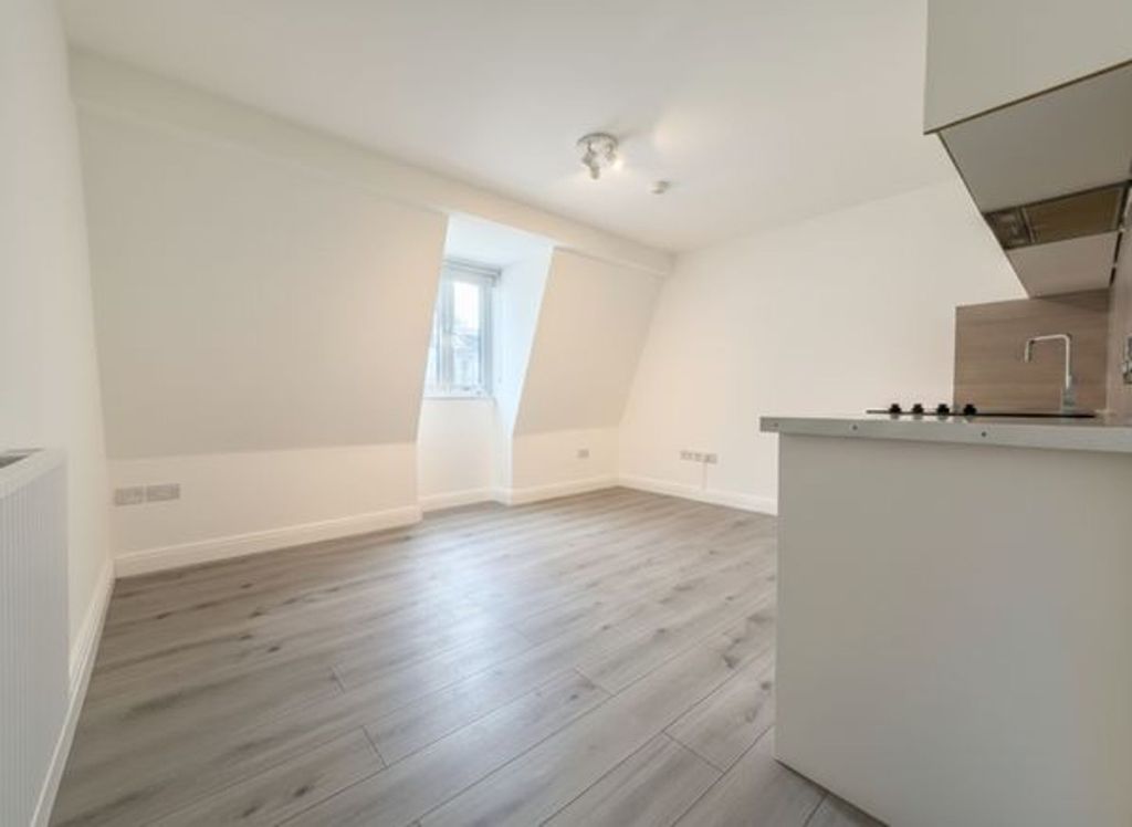 Property photo 2 of 3